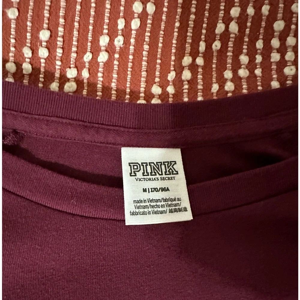 VS PINK 3/4 sleeve - Picture 2 of 4